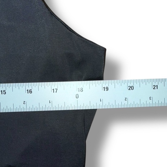 ADRIANNA PAPELL Evening Essentials Tank - Black Large - Picture 9 of 12